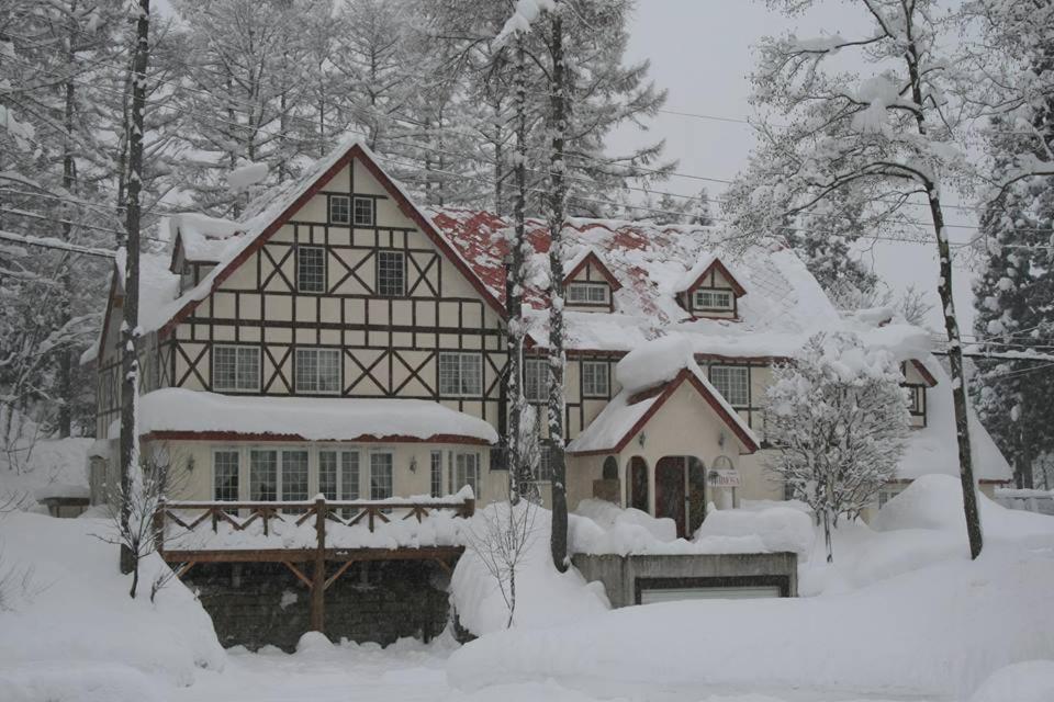 ピュアモール ミモザ Hotell Hakuba Exteriör bild
