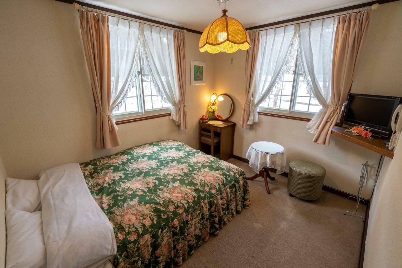 ピュアモール ミモザ Hotell Hakuba Exteriör bild