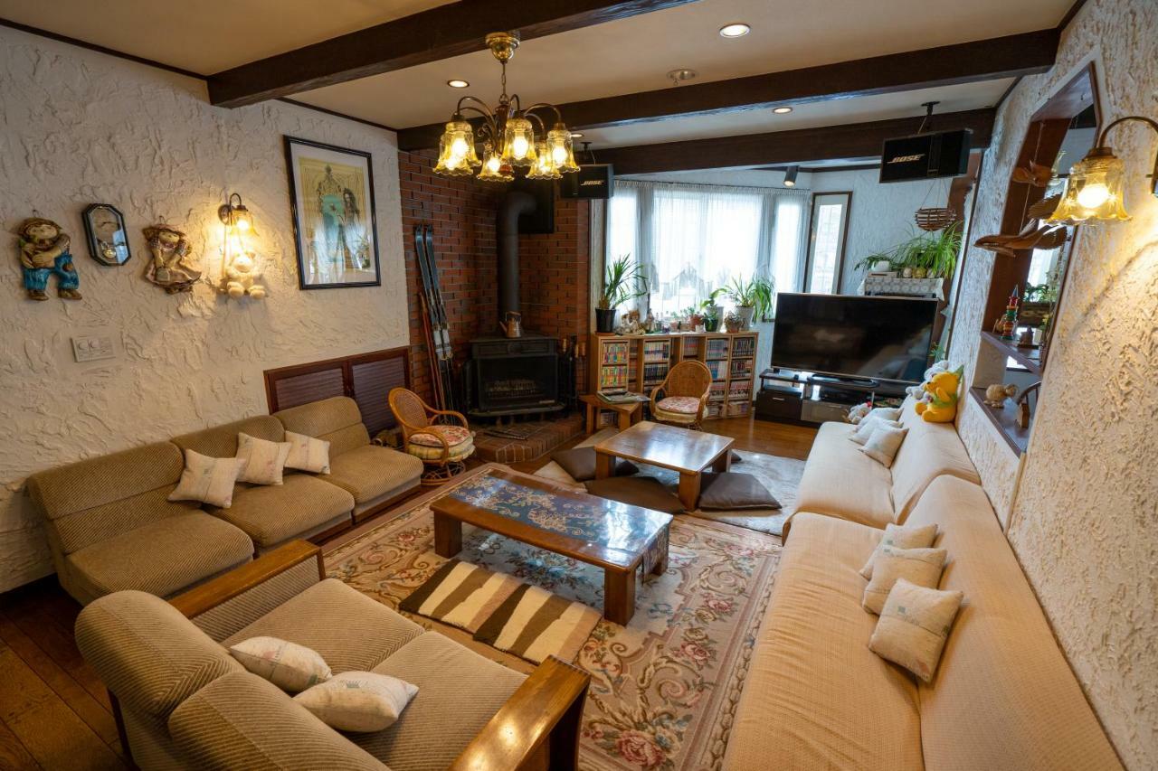 ピュアモール ミモザ Hotell Hakuba Exteriör bild