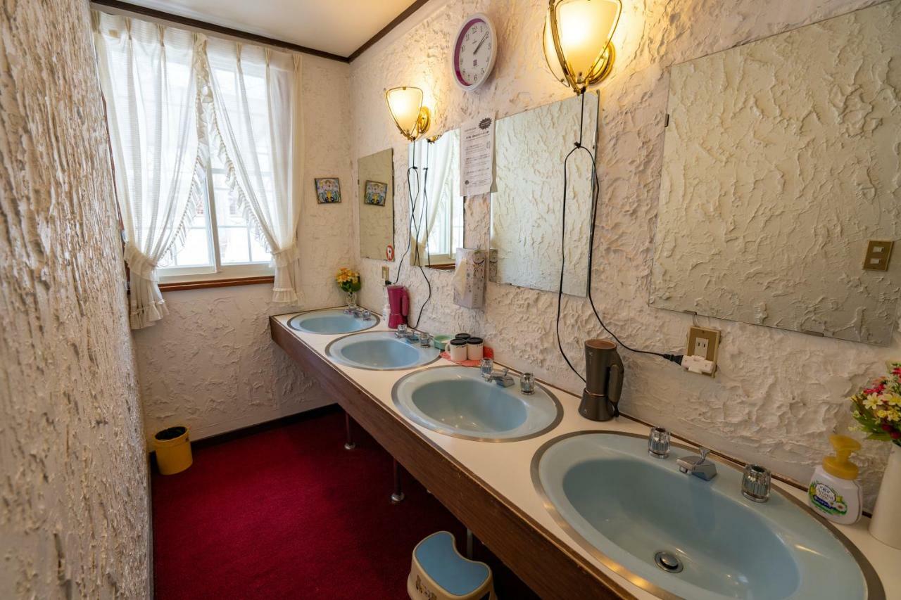 ピュアモール ミモザ Hotell Hakuba Exteriör bild