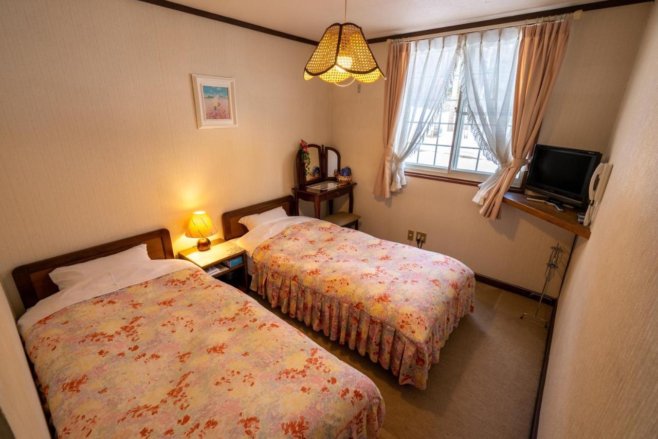 ピュアモール ミモザ Hotell Hakuba Exteriör bild